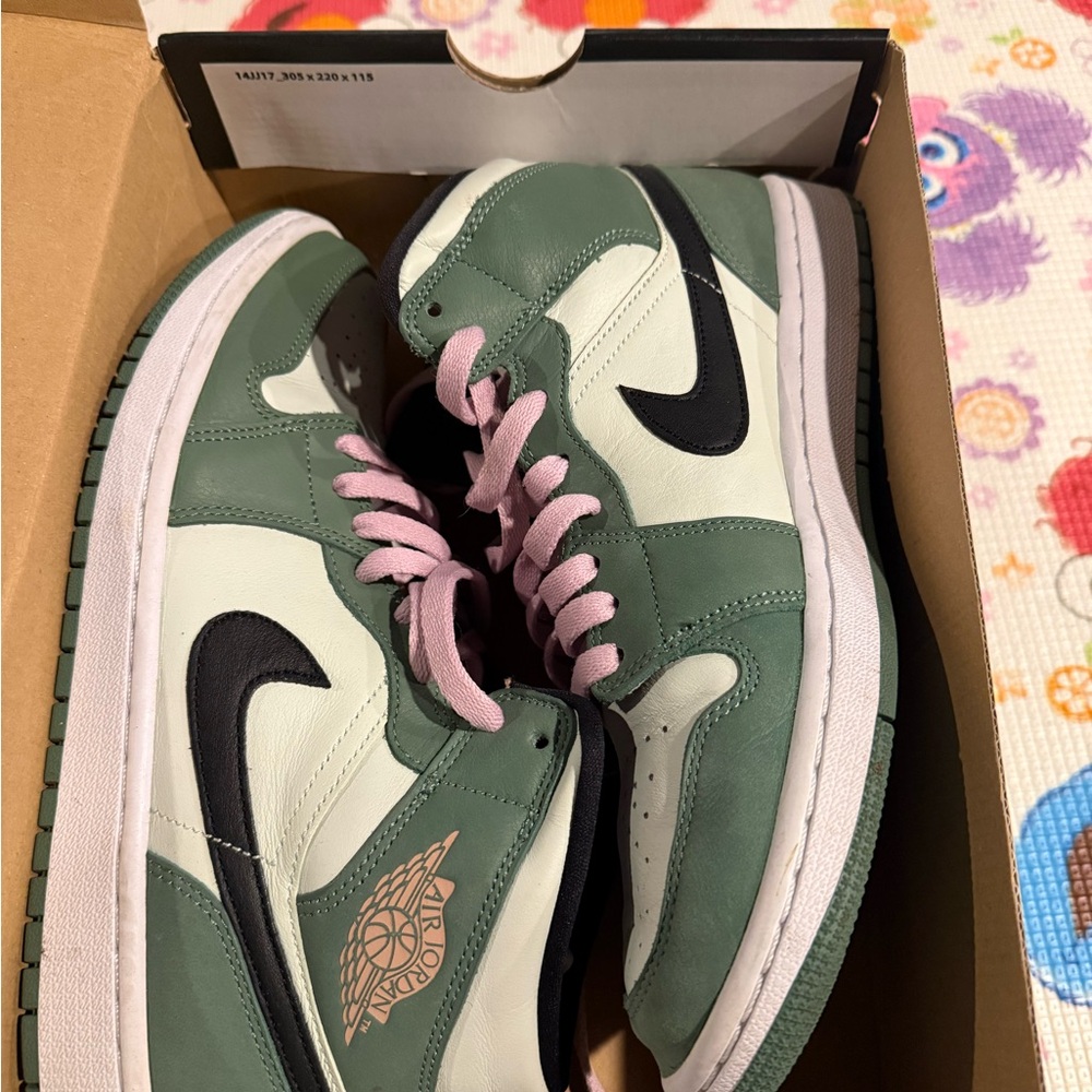 Air Jordan 1 Mid SE Dutch green - Picture 2 of 5